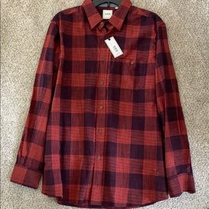MEN’S plaid button down
